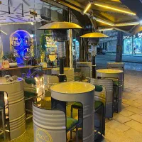 میز و صندلی بشکه ای ( کافه رستوران)