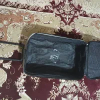 چمدان مسافرتی|کیف، کفش، کمربند|اقبالیه, |دیوار