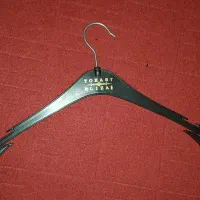 چوب لباسی فروشگاهی