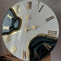 ساعت و ظروف رزینی