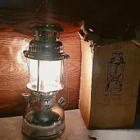 پریموس|کلکسیون اشیاء عتیقه|تهران, نیروی هوایی (پیروزی)|دیوار