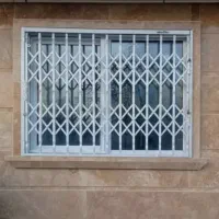 خونه دارم خودم . یه هم خونه میخام