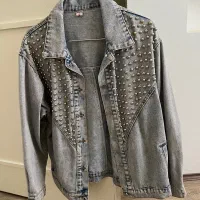 ست لباس|لباس|رشت, امین الضرب|دیوار