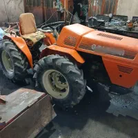 یک‌عدد‌تراکتور‌کمر‌شکن‌|خودرو سنگین|سلماس, |دیوار