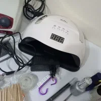 وسایل کاشت ناخن و میز در حد نو|آرایشی، بهداشتی، درمانی|اهواز, کمپلو جنوبی|دیوار