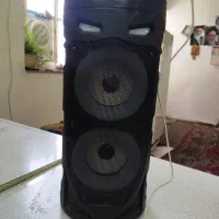 اسپیکر بزرگ
