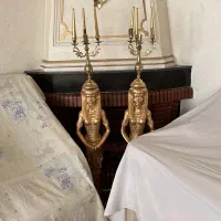 دوعدد مجسمه