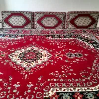 دو عدد فرش دوازده متری به همراه شش عدد پشتی