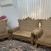 مبل نیمه سلطنتی