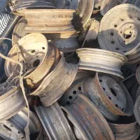 خرید خودرهای فرسوده و تصادفی و موتور سوخته|خدمات موتور و ماشین|لنجان, |دیوار