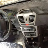 کوییک سفید مشکی GXRبا رینگ فولادی مدل ۱۴۰۴