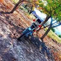 تکتاز|موتورسیکلت|رشتخوار, |دیوار