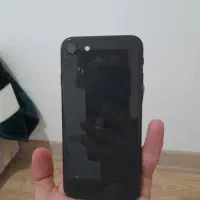 آیفون se