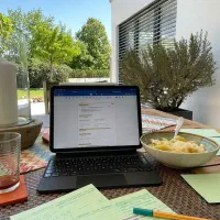 کمک در نوشتن مقاله ISI و پایان نامه  انسانی