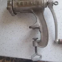 چرخ گوشت دستی قدیمی