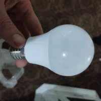 چهار عدد لامپ نیاز به تعمیر