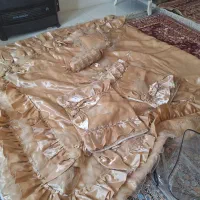 یه عد رو تخت دونفره به فروش می‌رسد