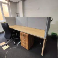 فروش تعدادی میز اداری