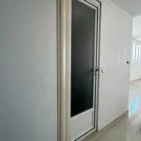 درب آلومنیوم  بآیینه وشیشه با فریم آهنی آماده شده|مصالح و تجهیزات ساختمان|سبزوار, توحیدشهر|دیوار