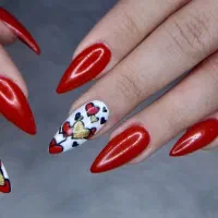 آموزش ناخنکاری با تخفیف ویژه شب یلدا فقط ۵ میلیون