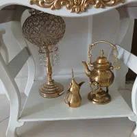 آباژور طلایی