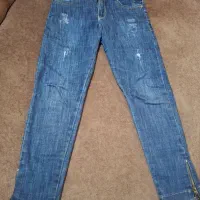 شلوار لی در حد نو دخترانه