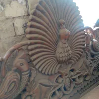 تخت قدیمی دو نفره تمام چوب کار دست|تخت و سرویس خواب|کاشان, فاز ۲ ناجی آباد|دیوار