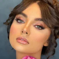 آموزش میکاپ و خودارایی