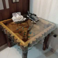 میز نهارخوری چوبی با صفحه شیشه ای