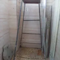 چهارپایه اهنی