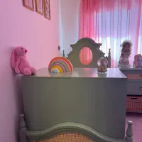 تخت کودک و نوجوان کاملا سالم