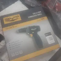 فروش یه دریل شارژی و مته دیواری و مینی سنگ فرز|ابزارآلات|کاشمر, |دیوار