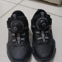 کفش بچه گانه چراغدار