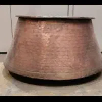 دیگ مسی بزرگ