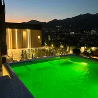 قیطریه تاپ لوکیشن ۲۵۰متر//سوپر لوکس استخر در روف