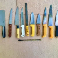 تعدادی چاقوی آشپزخانه