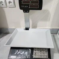 ترازویی دیجیتال ۴۰ کیلویی تمام فلز