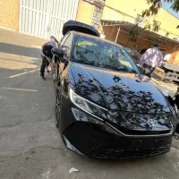 تویوتا کمری ۲۰۲۵ پرمیوم مشکی