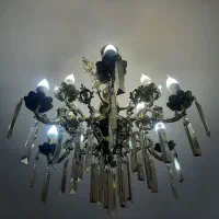 دوعدد لوستر ۱۵ و۶۵۰۰ وساعت ۷ تومان