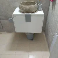 سنگ روشویی به همراه شیر آب
