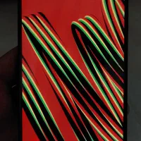 فروش آیفون 16پرومکس مشکی بدنه تیتانیوم سریM