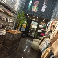 فروشنده خانم جهت بوتیک زنانه