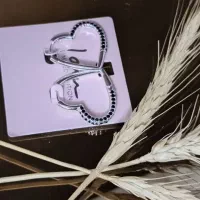 گوشواره ۹۸ تومنی
