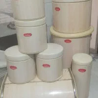 چهار تا جای حبوبات یه جا ماکارونی یه سطل قند