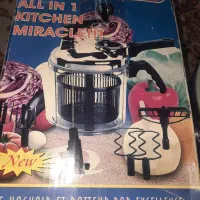 سبزی خورد کن  تعدادی وسایل آشپزخانه