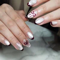 آموزش کاشت ناخن و مژه با ارایه مدرک فنی حرفه ای