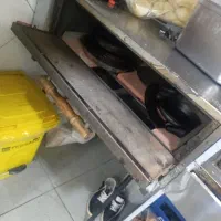 فر پیتزا با پایه