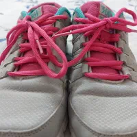 کتانی های زنانه اصل سایز ۳۸