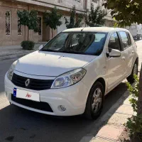 ساندرو اتوماتیک ۹۶ (تک‌مالک، رنگ جزئی و بسیارتمیز)