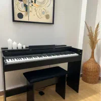 پیانو کوک l1 نو همراه میز و صندلی